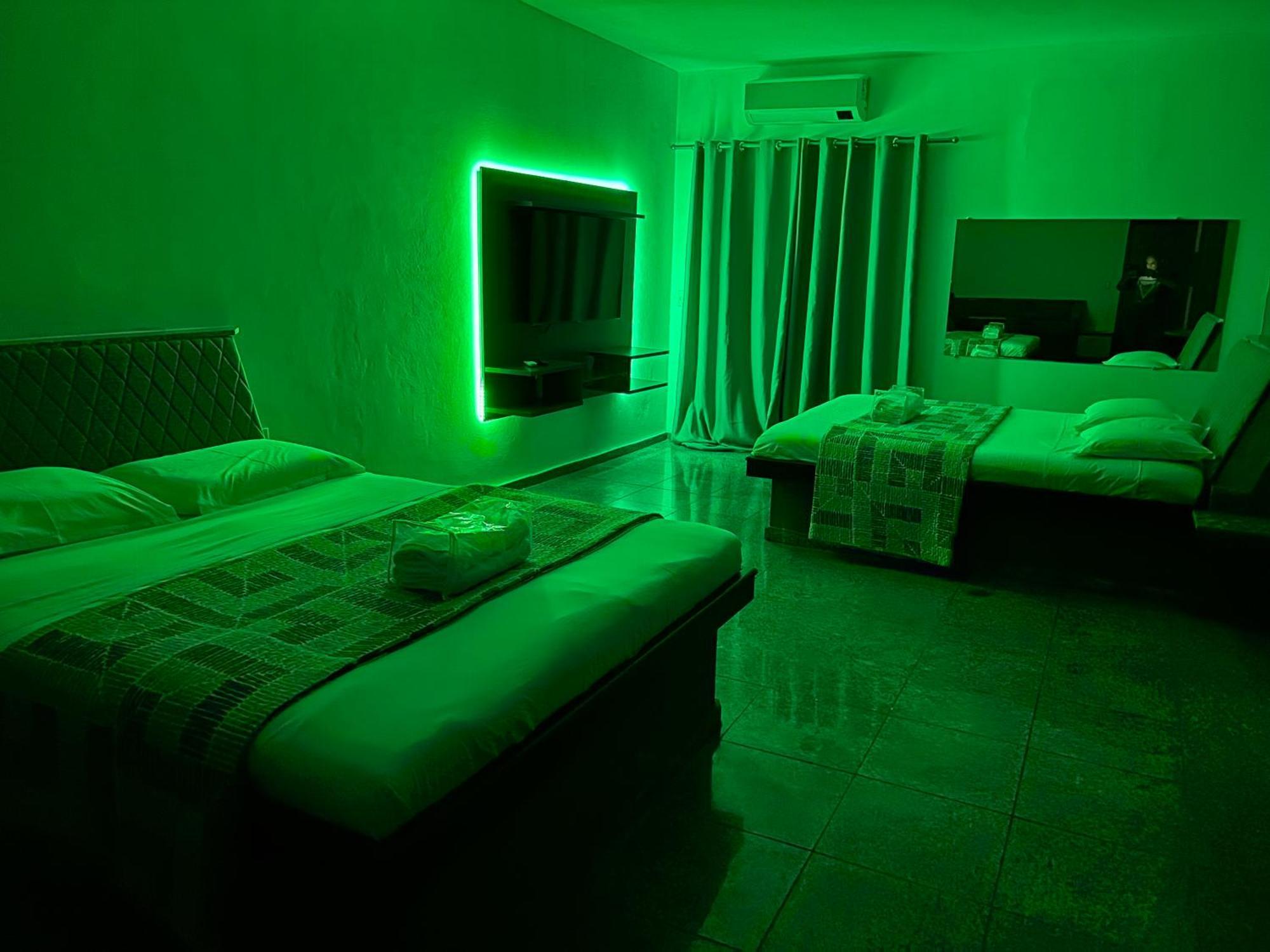 Gran Luha Motel, Hotel E Chales Brotas Eksteriør bilde