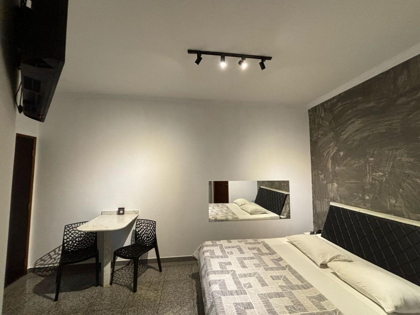 Gran Luha Motel, Hotel E Chales Brotas Eksteriør bilde