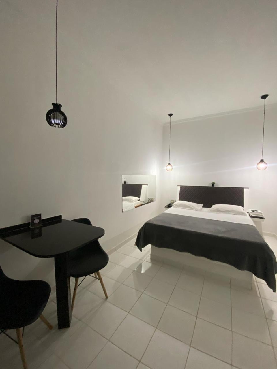 Gran Luha Motel, Hotel E Chales Brotas Eksteriør bilde
